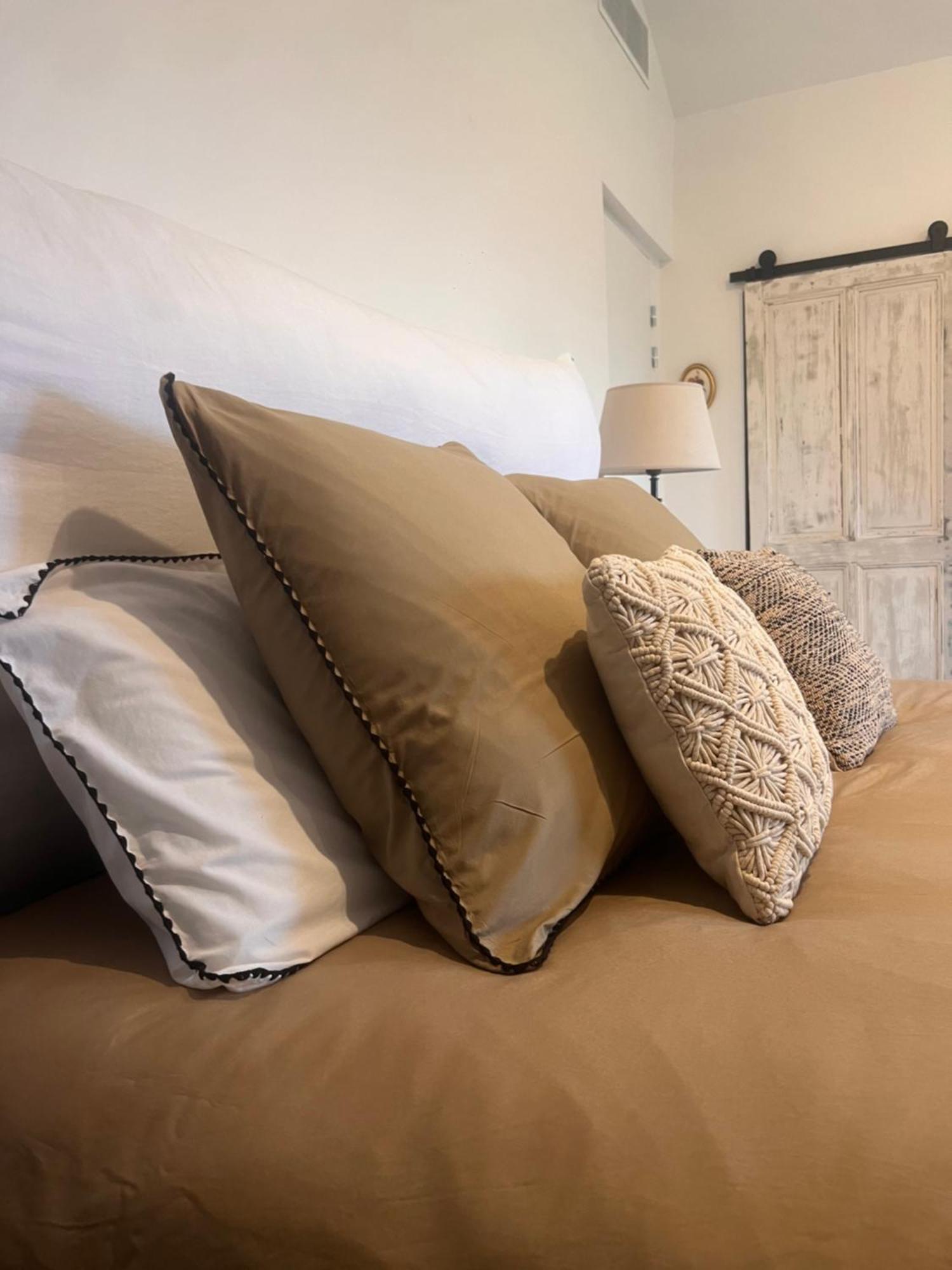 Bed and Breakfast Au Pre De Karine Cuneges Zewnętrze zdjęcie